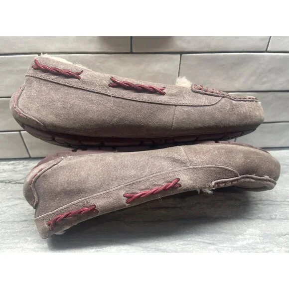 UGG Brett Taupe Moccasin Slippers Sheepskin Suede 1005531 Womens 9 (1c45) - Picture 5 of 7